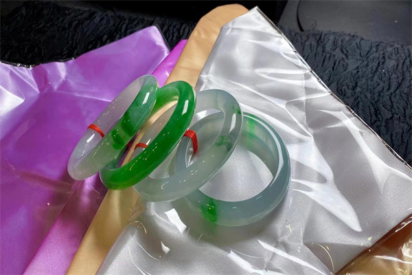 糯種翡翠手鐲
